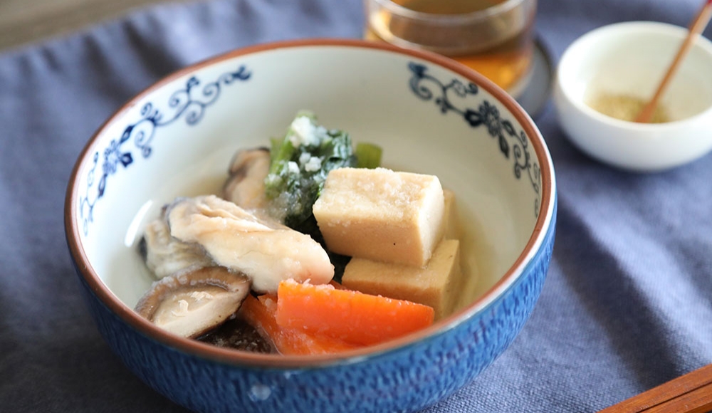 高野豆腐と牡蠣のかぶおろし煮